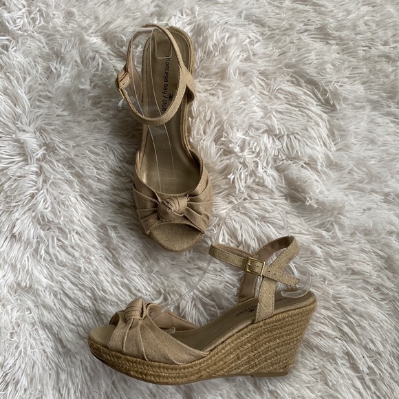 New Womens  peep toes ankle wrap shimmer wedge sandals, Size 8.5 - Picture 2 of 8